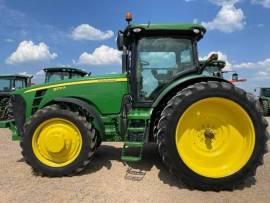 2010 John Deere 8270R