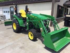 2021 John Deere 2032R