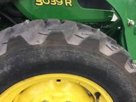 2016 John Deere 3039R