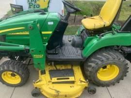 John Deere 2305