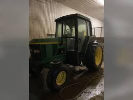 1998 John Deere 6410