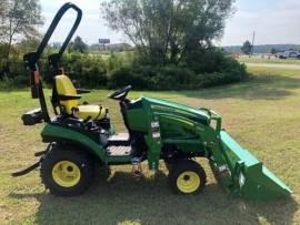 2022 John Deere 1025R