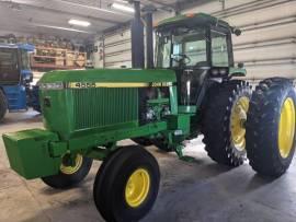 1991 John Deere 4555