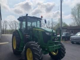 2022 John Deere 6135E