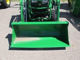 2022 John Deere 1025R