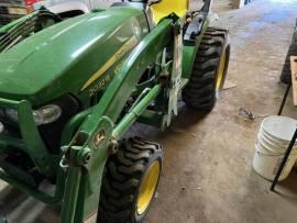 2015 John Deere 2032R