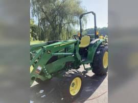 2022 John Deere 4052M