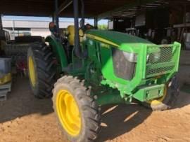 2018 John Deere 5055E