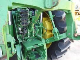 John Deere 8430