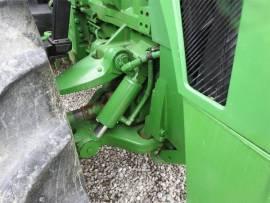 John Deere 8430