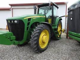 John Deere 8430