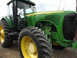 John Deere 8320