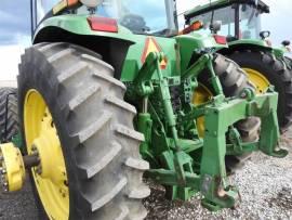 John Deere 8320