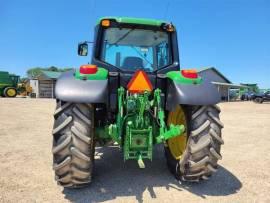 2016 John Deere 6125M