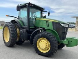 2011 John Deere 7200R