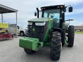 2011 John Deere 7200R