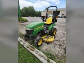 2010 John Deere 2305