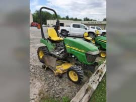 2010 John Deere 2305