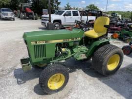 John Deere 650