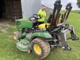 2013 John Deere 1025R