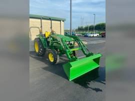 2022 John Deere 4052M