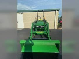 2022 John Deere 4052M