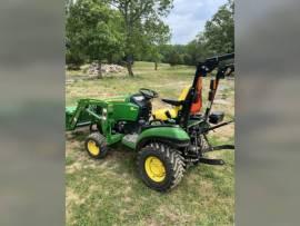 2019 John Deere 1025R