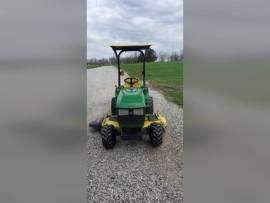 2005 John Deere 2210