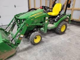 2019 John Deere 1025R