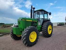 1992 John Deere 4455 MFWD Tractor