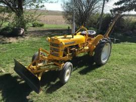 1961 International Cub Lo Boy 2WD Tractor w/Trencher & Blad