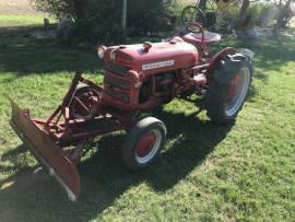 1959 International Cub Lo Boy 2WD Tractor