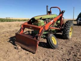 John Deere 4020 2WD Tractor w/ Farm Hand Loader