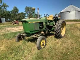 John Deere 2510 2WD Tractor