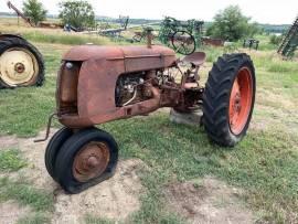 CO-OP E3 2WD Tractor For Parts