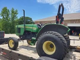 2002 John Deere 5220