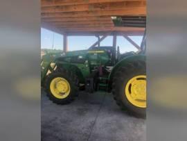 2017 John Deere 5085E