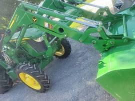 2018 John Deere 5075E