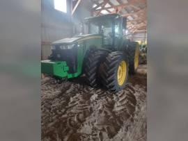 2017 John Deere 8320R