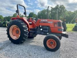 2003 Kubota M6800