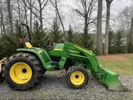 2015 John Deere 4105