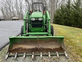 2015 John Deere 4105