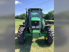 2010 John Deere 7230