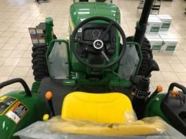 John Deere 5055E