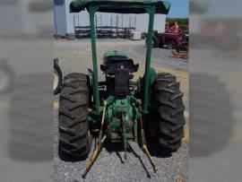 John Deere 830