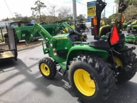 John Deere 3025E