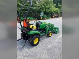 2019 John Deere 1025R