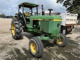 1980 John Deere 4240