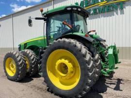 2017 John Deere 8320R