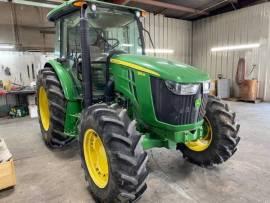 2015 John Deere 5115M